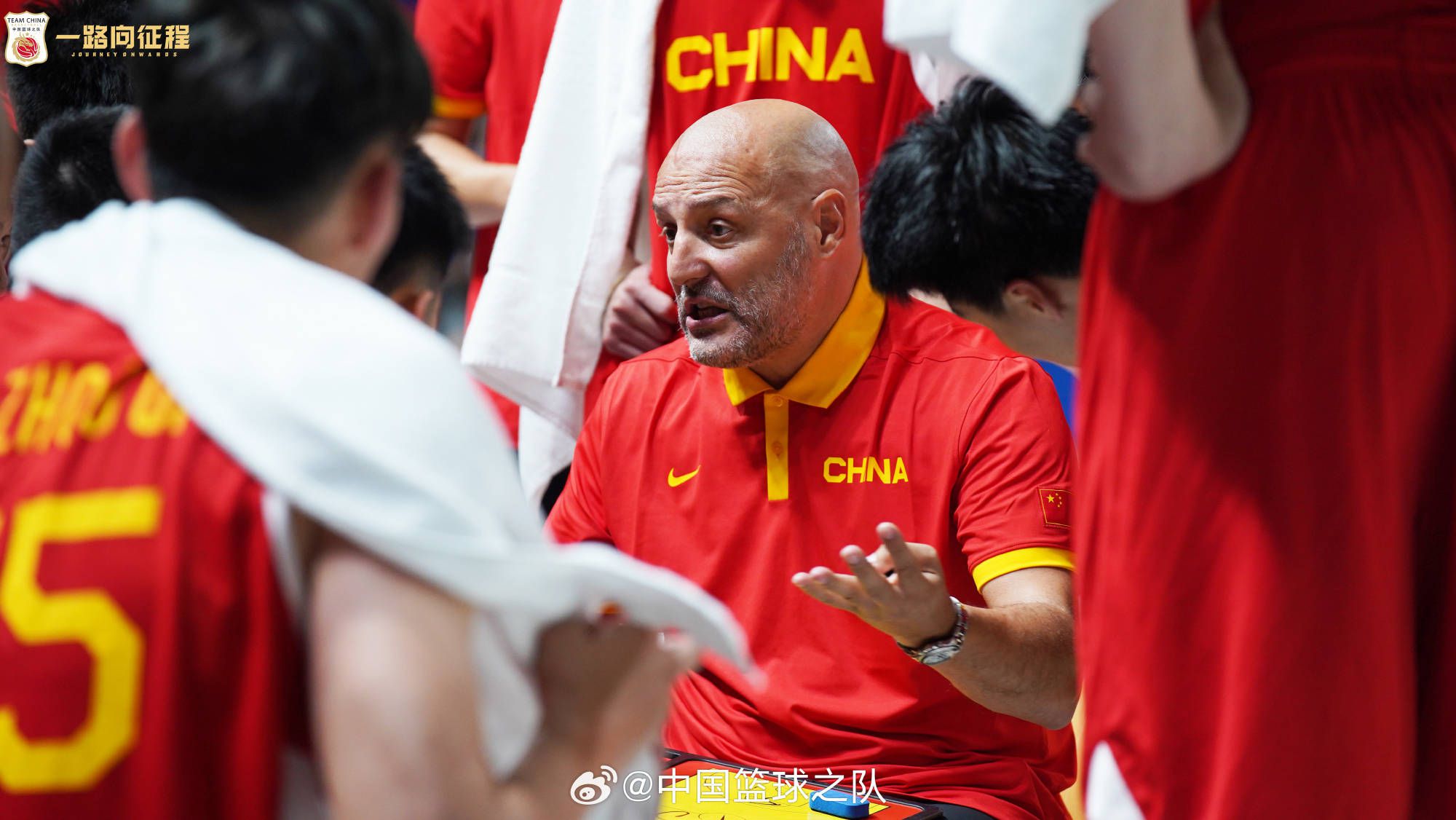 第51分钟，布卡里右路禁区传到后点坎加侧身凌空打门被奥尔特加神勇扑出，随后奥莱因卡一脚远射被奥尔特加飞身扑出。